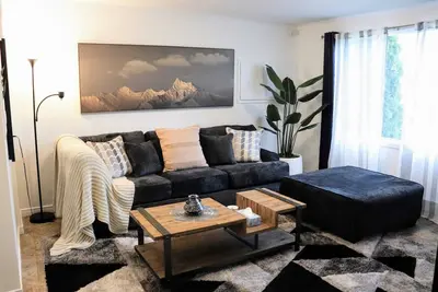 Image de River View by the Border, stylish cozy centrally located in downtown St Stephen!