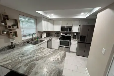 Image de Charming 3-bedroom house with pool, Ac, WiFi in pleasant Tampa