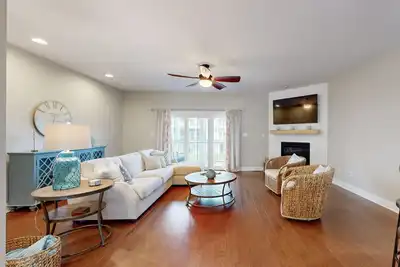 Image de Sandy Cove Townhouse Near Water w/Shared Pool, Private Washer/Dryer, Free WiFi