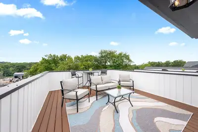 Image de Urban Rooftop of Downtown (1014 Franklin St)