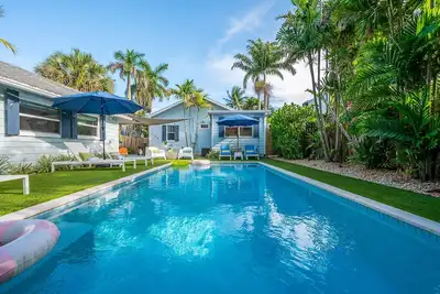 Image de Blue Water Bungalow - Chic Palm Beach Vibes