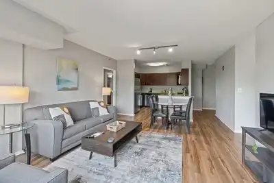 Image de Modern Apt with Kitchen and Gym