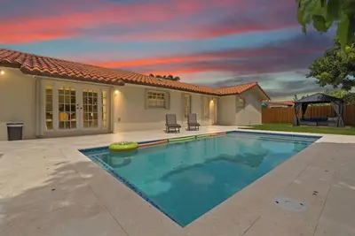 Image de Blue Oasis - Heated Pool 5b/3bth