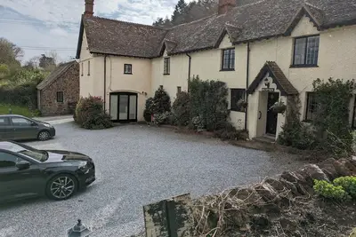 Image de A large country residence on the edge of the beautiful Quantock hills