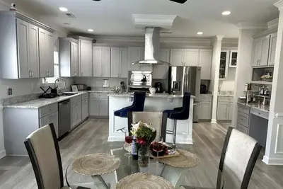 Image de Spacious 4-bedroom house with Ac, WiFi and a Gamerooom in fantastic Hampton