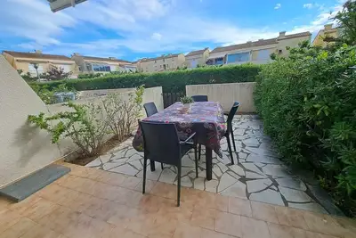 Image de Appartement T2 avec Piscine, Terrasse et Parking Privé à Marseillan