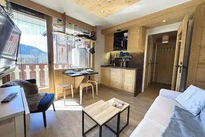 Image de Charmant studio à 300m des pistes et commerces du Cernix - balcon, parking, casier à skis