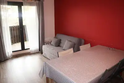 Image de Appartement rénové pour 8 pers, skis aux pieds, cœur de station, grande terrasse, box à skis
