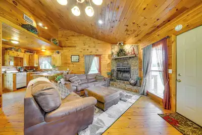 Image de Scenic Oklahoma Studio Cabin on 80 Acres w/ Views!