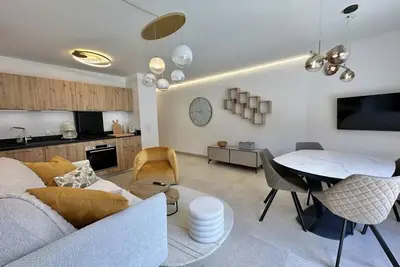 Image de Rez-de-chaussée, sauna, balcon, télévision, casier à ski, 65m², Vars