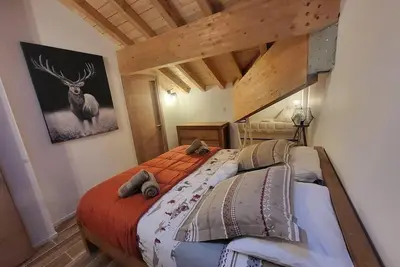 Image de À 150m des pistes de ski, 2ème étage, terrasse, parking, télévision, casier à ski, 60m², Montgenèvre