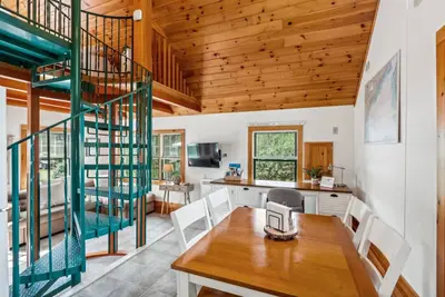 Image de Cozy Downtown Kennebunkport Getaway! Dog Friendly!