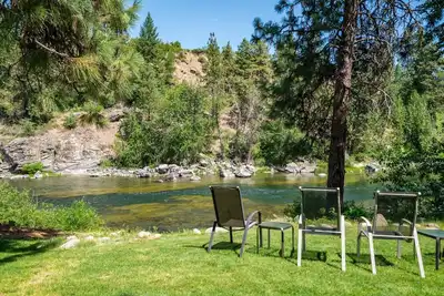 Image de Luxurious Lifestyle Just Minutes From Leavenworth