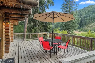 Image de Pine Vista - Inviting Log Cabin in the Whispering Pines