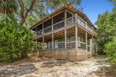 Image de Dock * Water Views * Deck * Nature * Sunsets