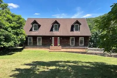 Image de Willow House~ country charm! \nRelax and enjoy nature and tranquility on 250 acres