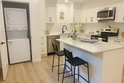Image de 2-Bed Brand New House Central Location near Langley Event Center, Vancouver