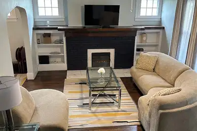 Image de 3-bedroom house in cool Highland Park with WiFi, Ac
