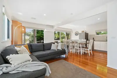 Image de Peaceful waves – Short walk to the Beach