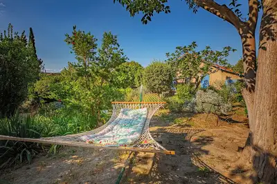 Image de La Villa 1920- Cassis-par Winkyhouse