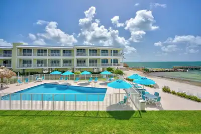 Image de *New* Kokomo Views-Pool/Beach