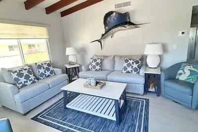 Image de Casa Mar - Unit 43 ; 2 Bedroom 1. 5 Bath Close to Beach