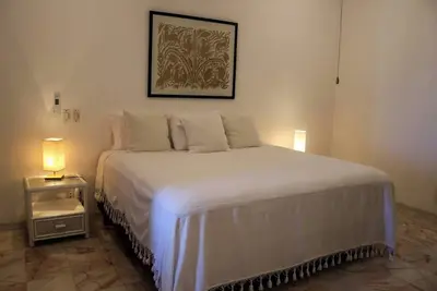 Image de Villa de Roja, Beachfront with breathtaking views of the ocean and sunset