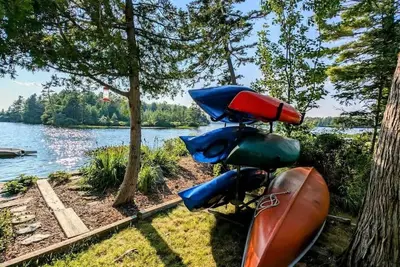Lake Life Waterfront Cabin