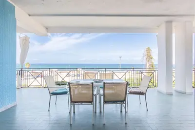 Image de Maison de vacances 'Villa Le 2 Palme' avec vue sur la mer, Wi-Fi et climatisation