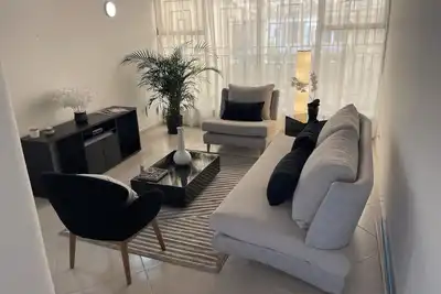 Image de Your second townhome close to the airport. 3-bedroom with WiFi in Bogotá