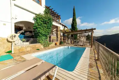 Maison de campagne \"El Mirador\" avec vue sur la montagne, Wi-Fi et climatisation