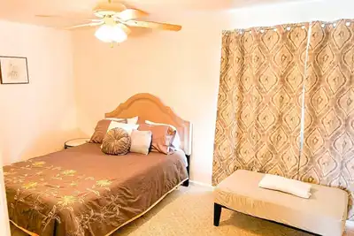 Image de Discover Serenity at Ocean Breeze Haven: Your Perfect Retreat in Virginia Beach\n