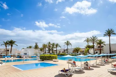 Image de 47 Amazing Primavera avec Wifi, Terrasse, Piscine