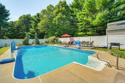 Image de Pool, Yard & Game Room: Family Home in Kunkletown