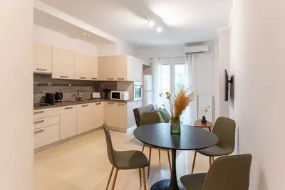 Image de Phaedrus Living: Alimos Edem Beach Flat