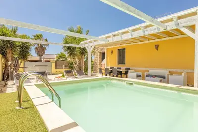 Image de Maison de vacances privée avec piscine privée, Wifi, climatisation, Tv, près de Gallipoli