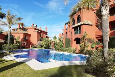 Image de Calahonda. Apartamento 2 Dormitorios con Piscinas y Parking. Vistas al mar