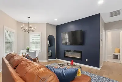 Image de Relax+3 Br+HotTub_GameRoom_Walk to Dt Lee Summit