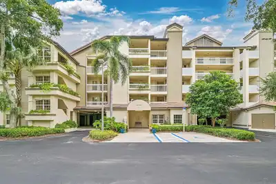 Image de Bonita Bay Second Floor Corner Unit