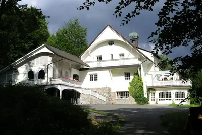 Image de Welcome to Haus Diana!