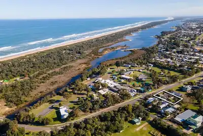 Image de Eastern Beach Bach: The ideal base for exploring the beauty of Lakes Entrance