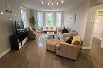 Image de Spacious 2-bedroom apartment in fabulous Newport with Ac, WiFi. Great location!