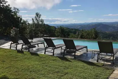 Italian villa with pool and beautiful views