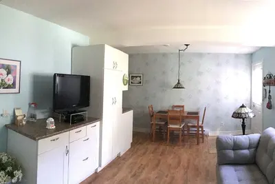 Image de The Daisy House - Artist Retreat