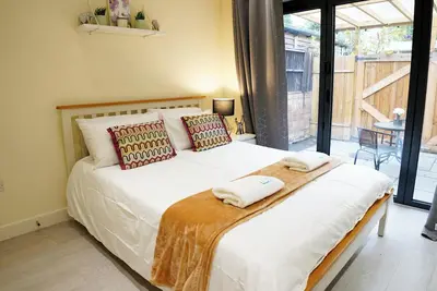 Image de Cosy 1 Bed-Flat with Patio Near Heathrow
