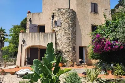 Cà di Galli. Wonderful villa with sea view.