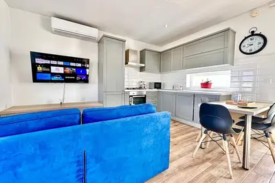 Image de Duplex penthouse off the Sea
