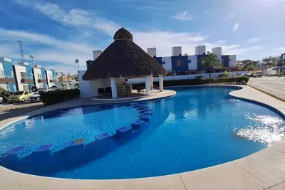 Image de Cozy family Pet-friendly condo, 10minutes from nearest beach, 1min from the pool