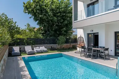 Image de Beautiful Preveza Villa | Exclusive Maisonette | 3 Bedrooms | Private Pool in Lemon Garden | Outdoor Relaxing & Dining Area | Epirus