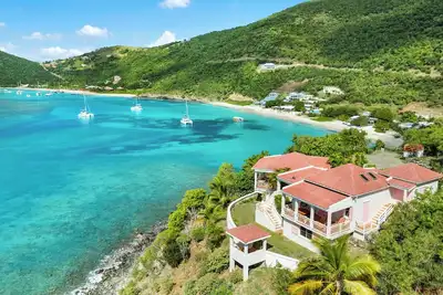 Image de Sunset Villa East, stunning 2 br\/2 ba overlooking White Bay on Jost Van Dyke